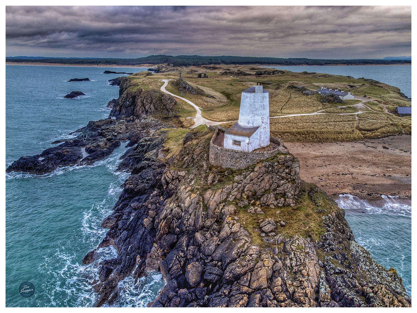 Looking back at Ynys Llanddwyn